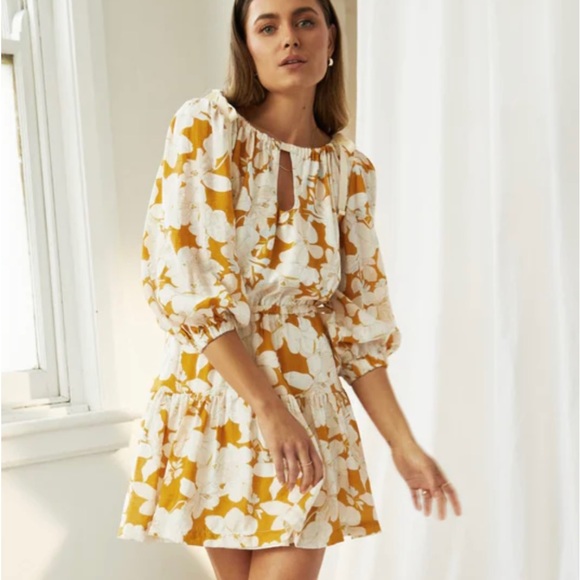 Mon Renn Magnolia Floral Mini Dress - Picture 1 of 7